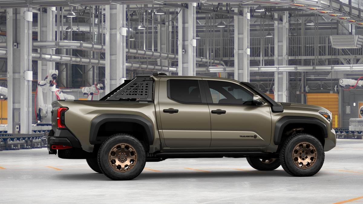 2025 Toyota Tacoma Trailhunter photo 14
