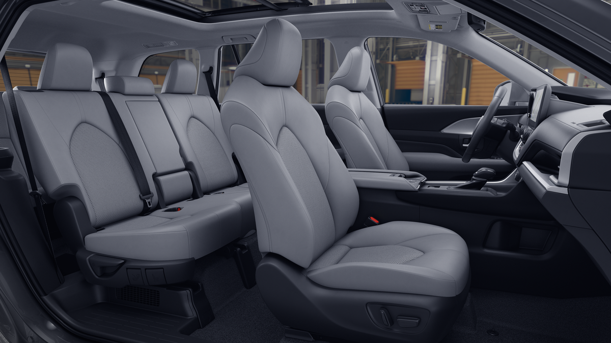 New 2026 Toyota Grand Highlander Hybrid SUV
