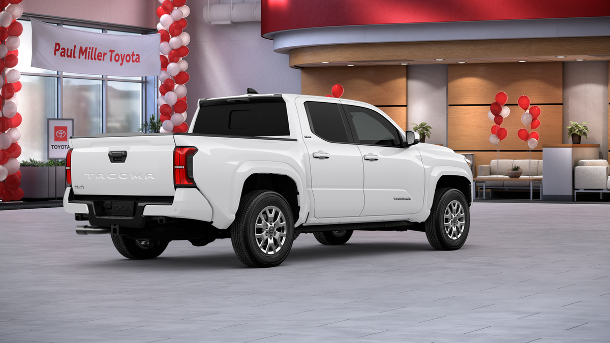 2025 Toyota Tacoma SR5 - Photo 12