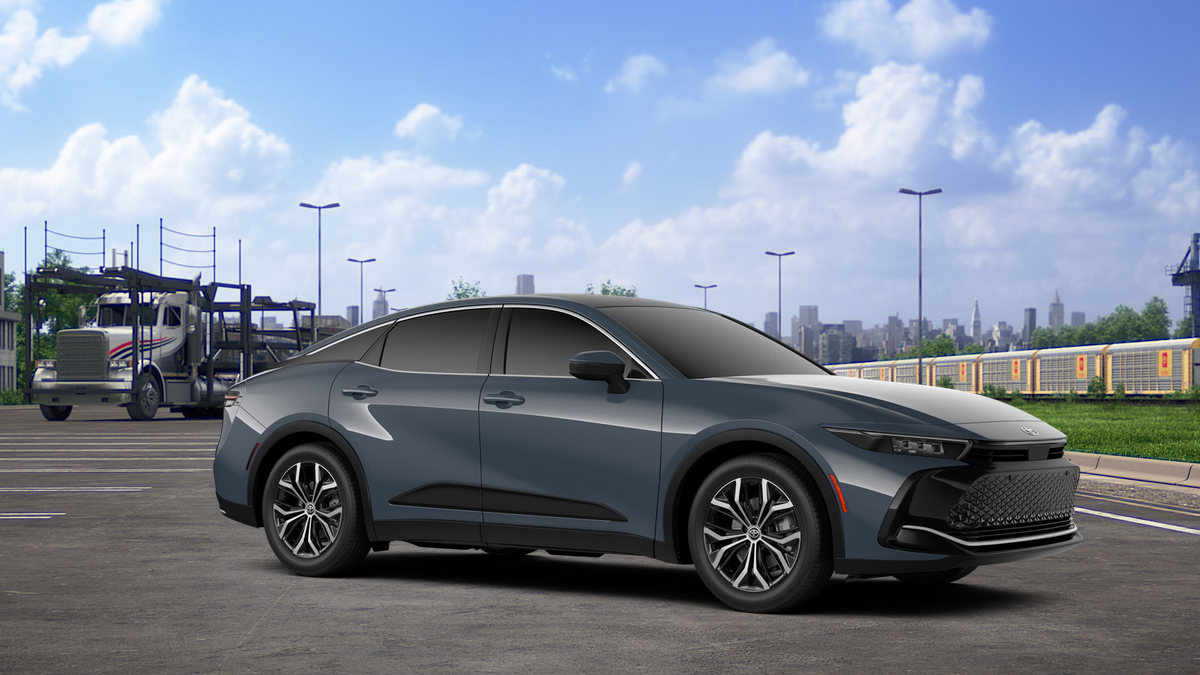 2026 Toyota Crown Limited - Photo 14