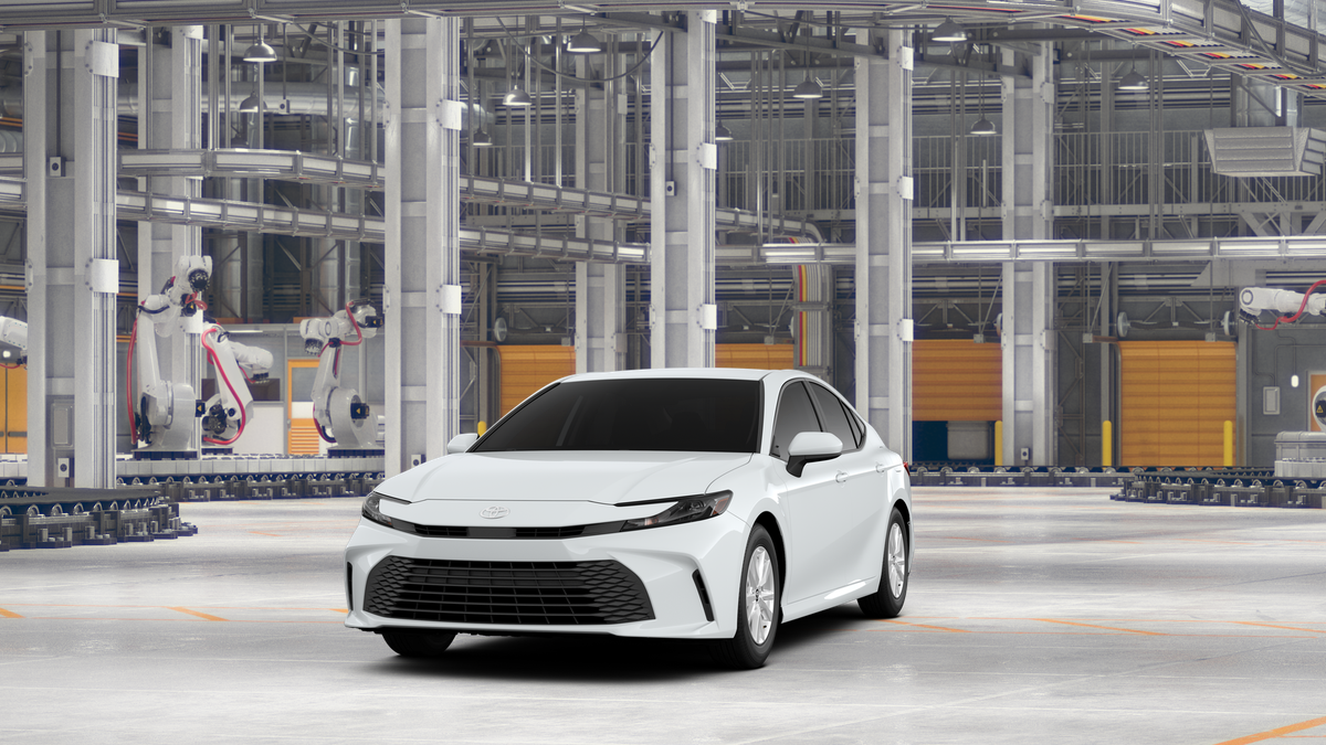 2026 Toyota Camry LE photo 3