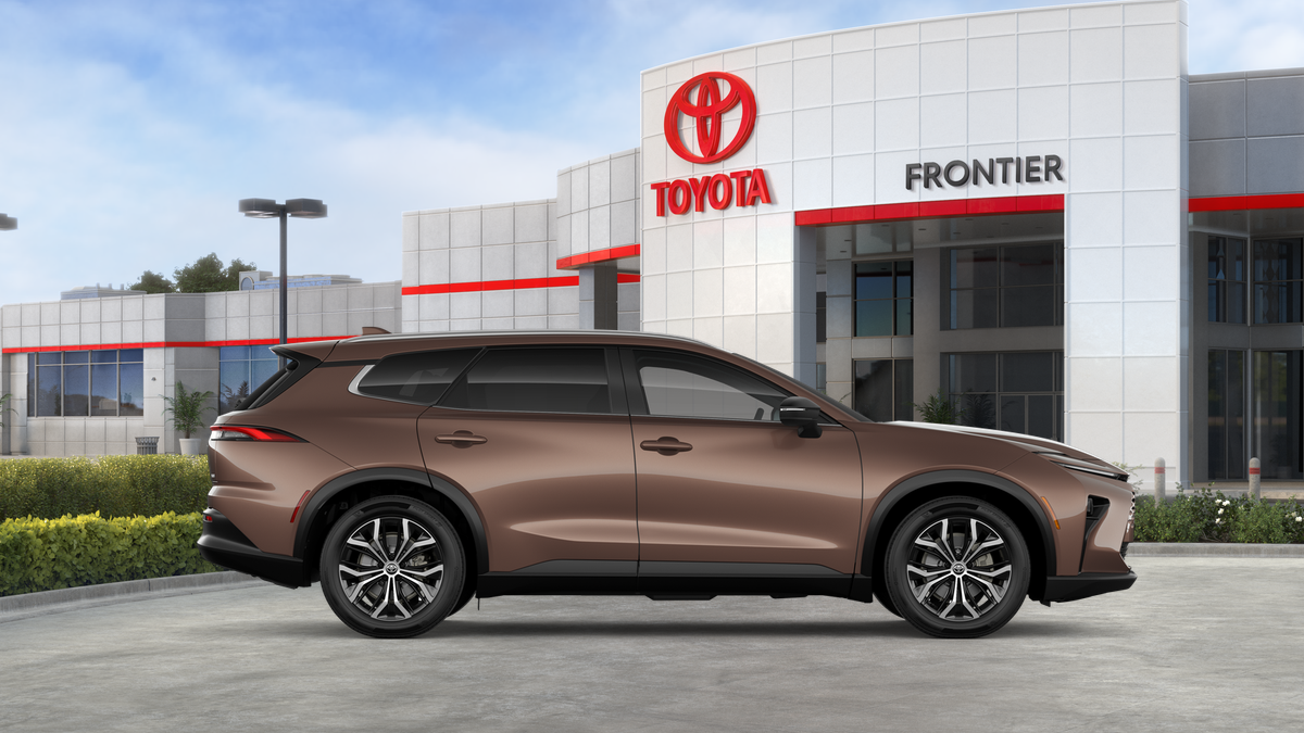 Toyota Crown Signia XLE 2.5L 4-Cyl. Hybrid Engine All-Wheel Drive [11]