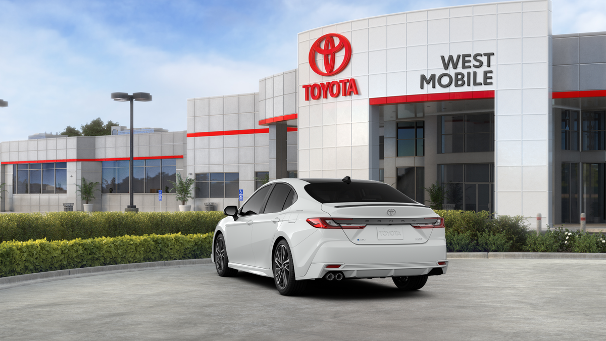 New 2027 Wind Chill Pearl <sup>1</sup> Toyota  XSE image 100