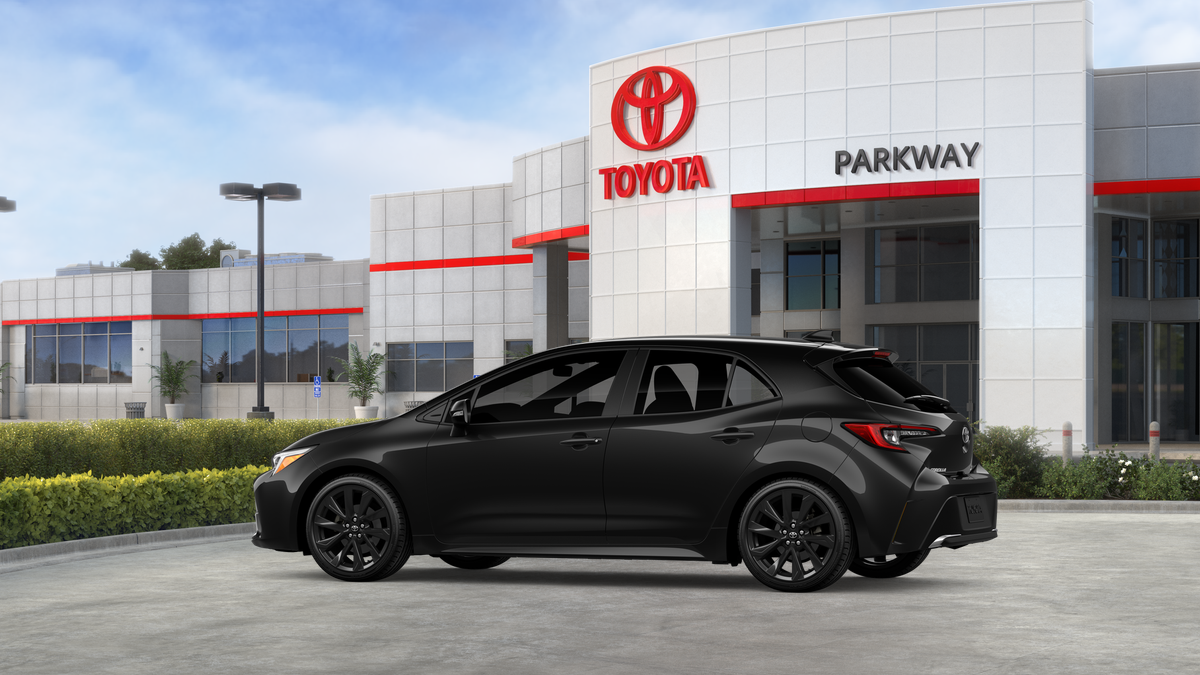 New 2027 Magnetic Gray Metallic with Black roof <sup>1</sup> Toyota  XSE image 25