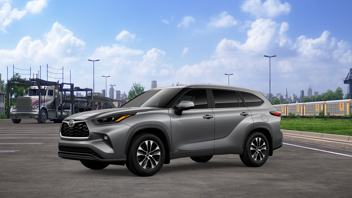 2026 Toyota Highlander Hybrid XLE photo 2
