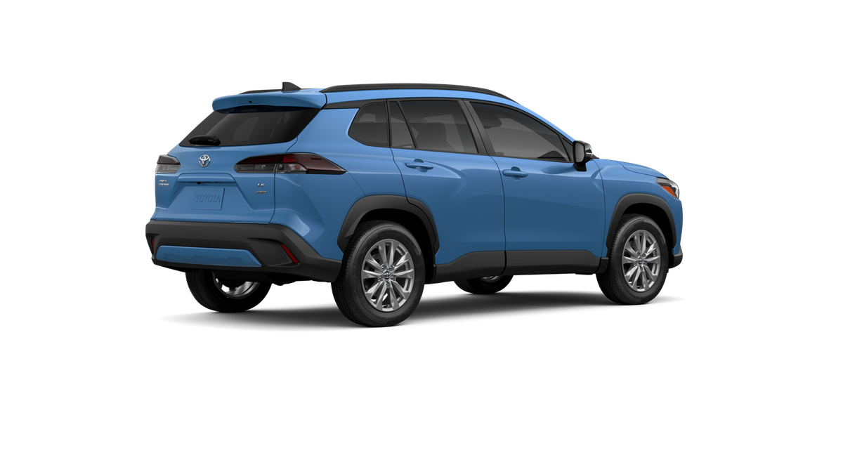 2026 Toyota Corolla Cross LE photo 3