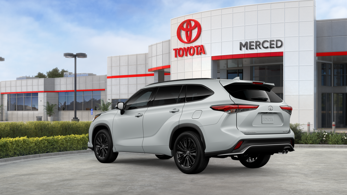 2026 Toyota Highlander XSE photo 4