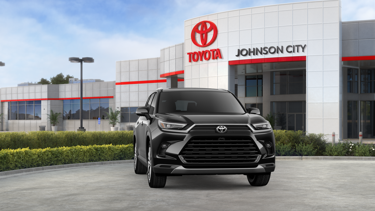 New 2026 Midnight Black Metallic Toyota  Platinum image 18