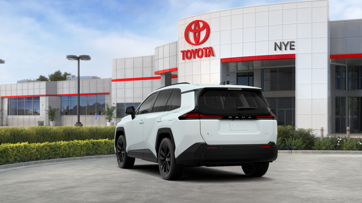 New 2026 Wind Chill Pearl <sup>1</sup> Toyota  XLE Premium image 9