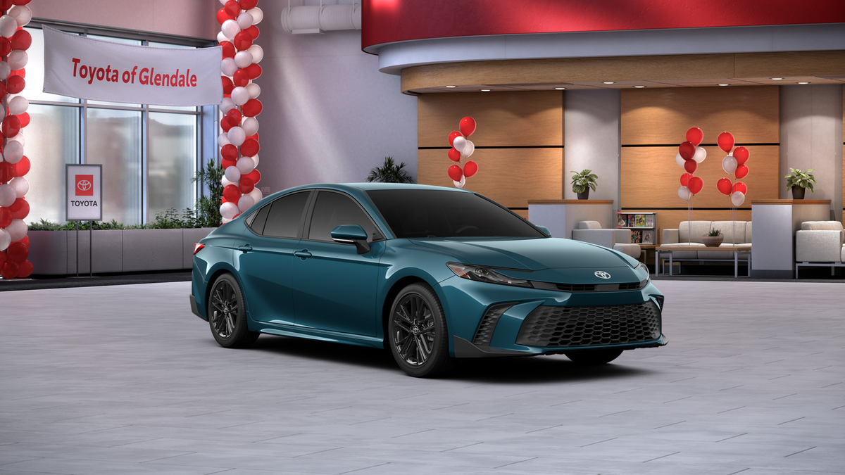 2026 Toyota Camry SE photo 12