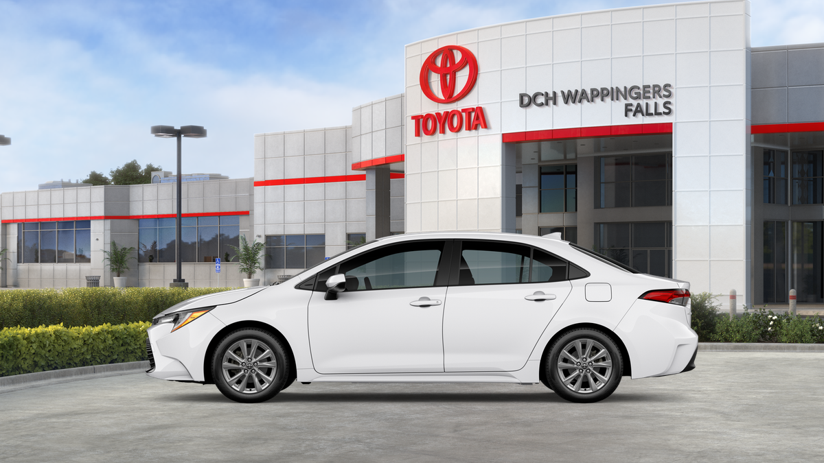 2026 Toyota Corolla LE photo 3