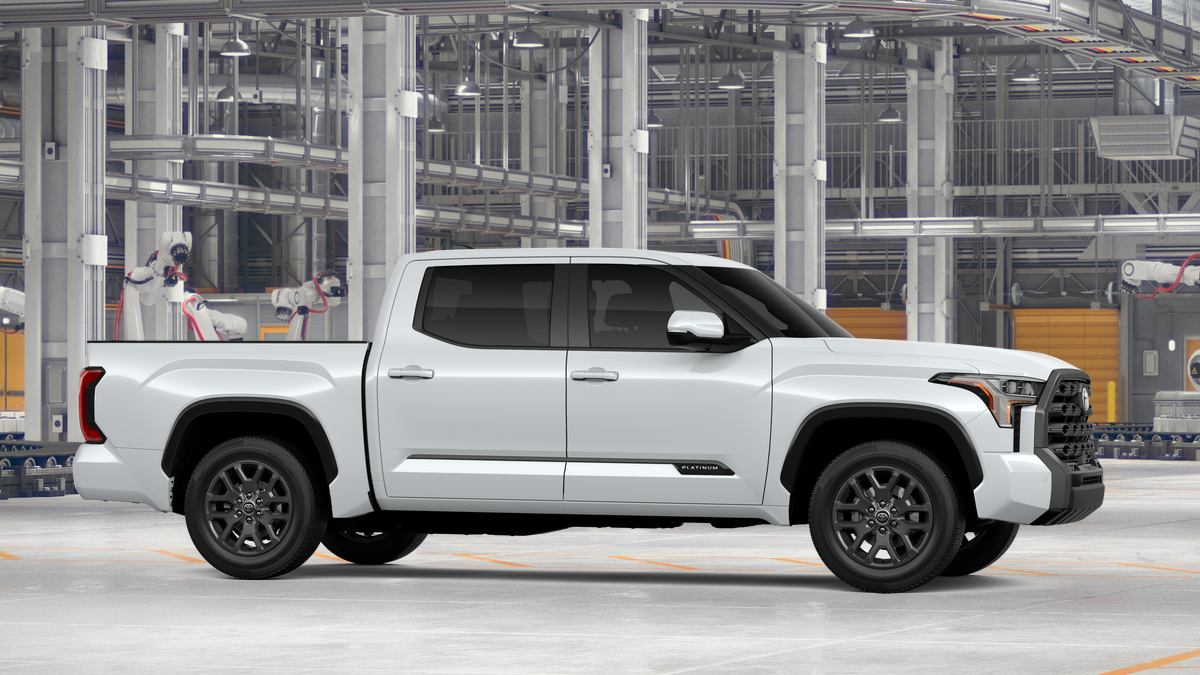 New 2026 Wind Chill Pearl <sup>1</sup> Toyota  Platinum image 15
