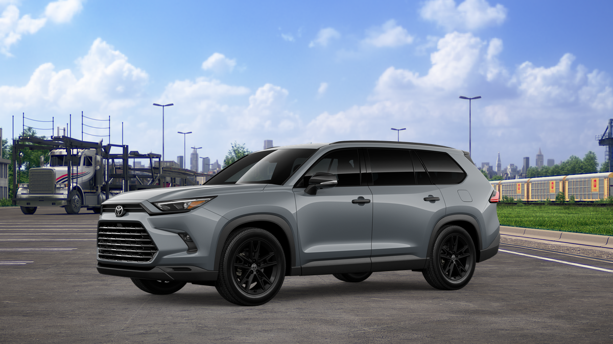 2026 Toyota Highlander Hybrid photo 4