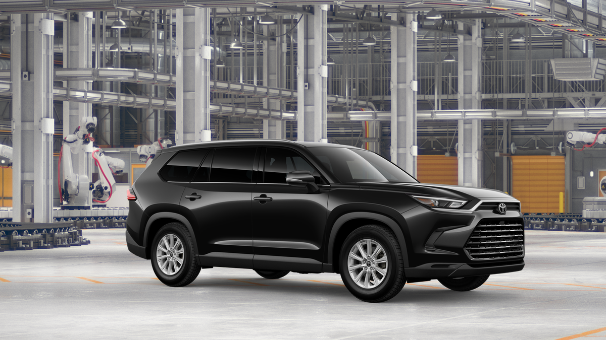 New 2026 Midnight Black Metallic Toyota  XLE image 16