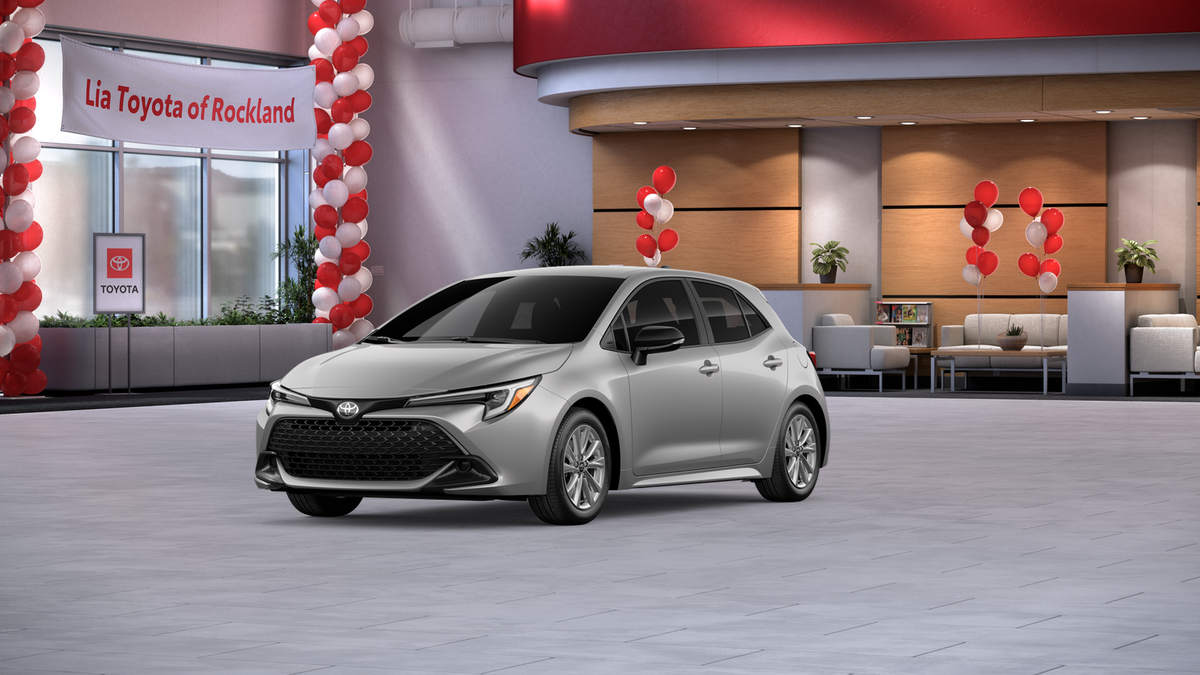 2027 Toyota Corolla Hatchback SE