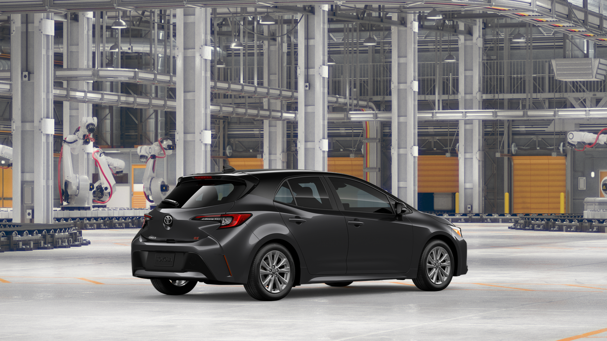 New 2026 Magnetic Gray Metallic with Midnight Black Metallic roof <sup>1</sup> Toyota  SE image 12