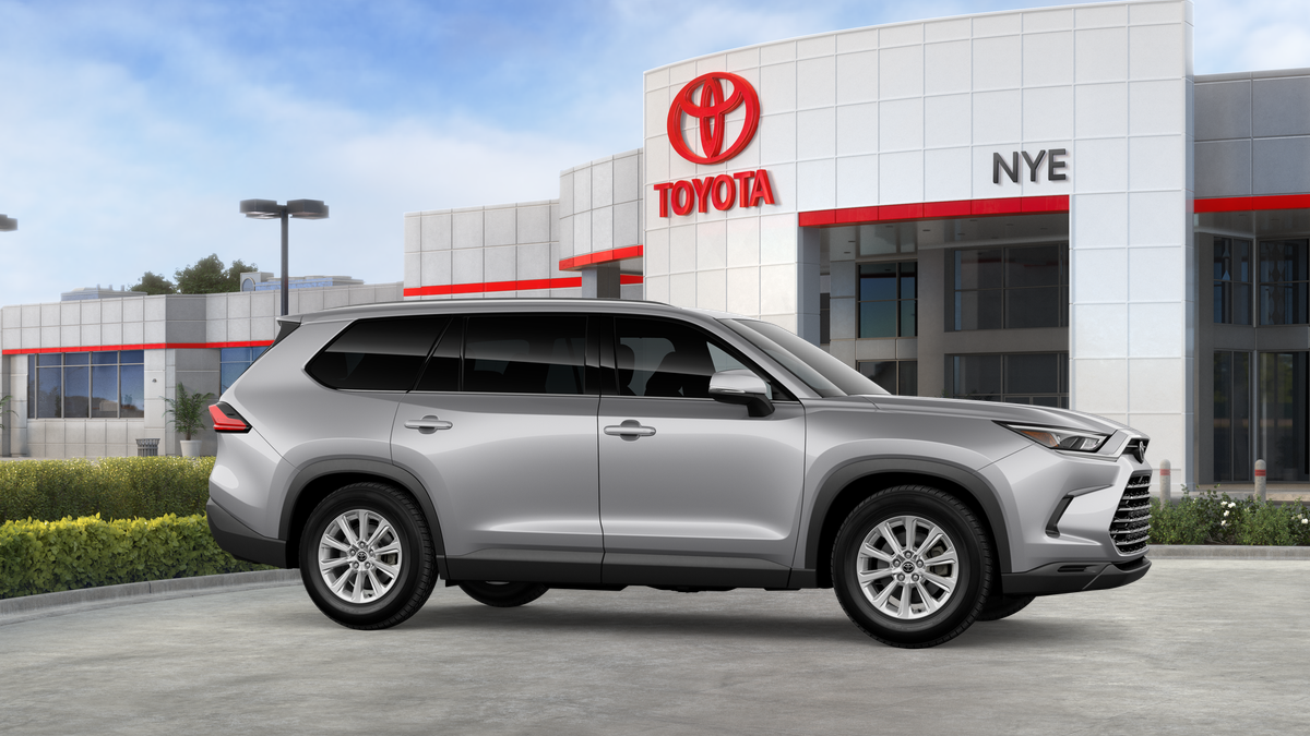 2026 Toyota Grand Highlander XLE photo 6