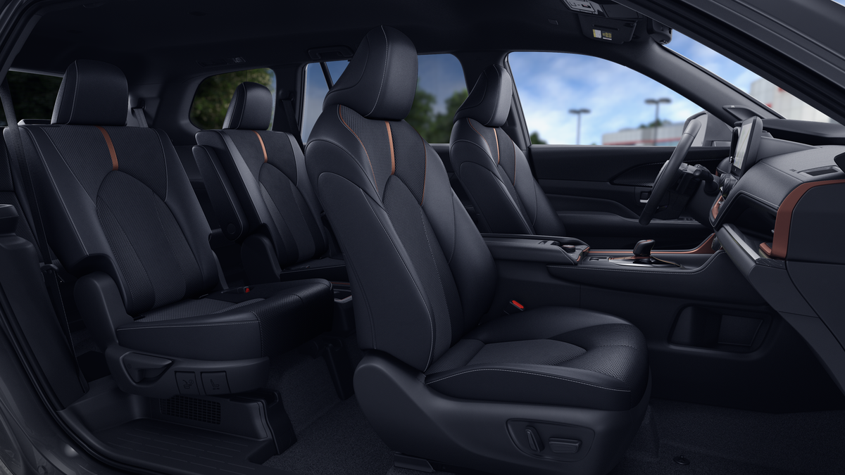 New 2026 Toyota Grand Highlander Hybrid SUV