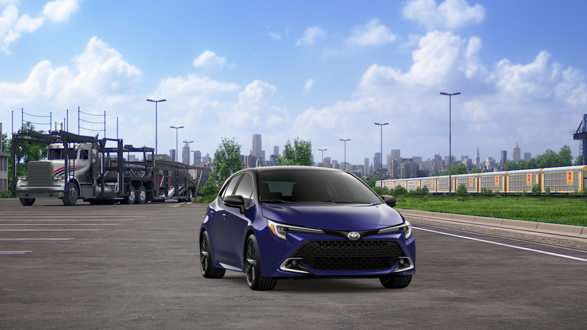 New 2026 Blue Crush Metallic with Midnight Black Metallic roof <sup>1</sup> Toyota  XSE image 18