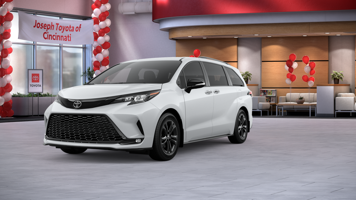 2026 Toyota Sienna XSE 7-Passenger Hybrid AWD's photo