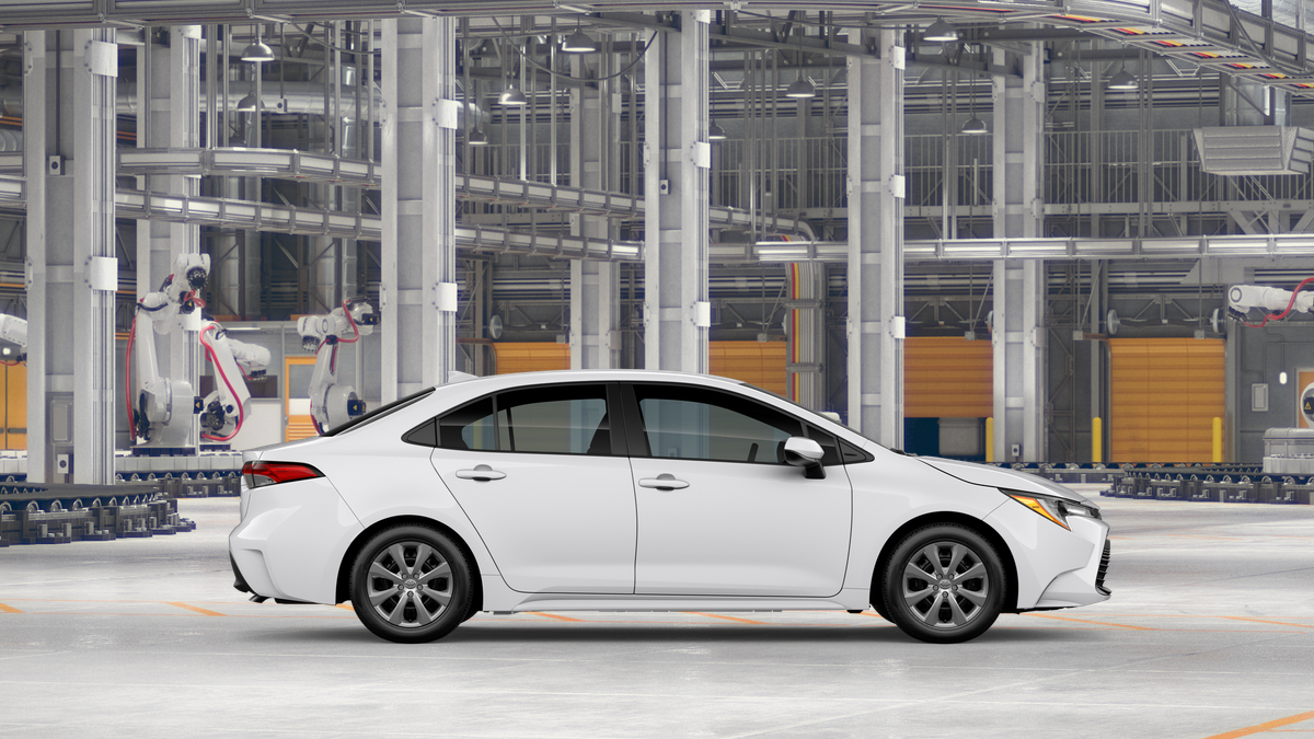 2026 Toyota Corolla LE photo 11