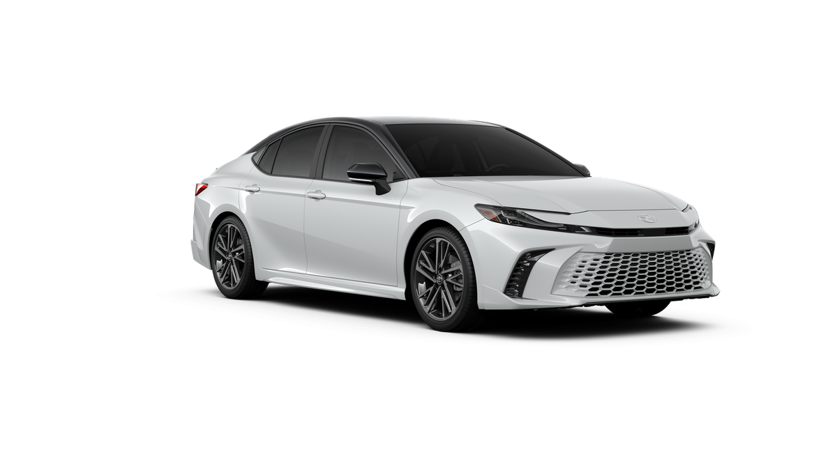 New 2026 Wind Chill Pearl with Midnight Black Metallic roof <sup>1</sup> Toyota  XSE image 17
