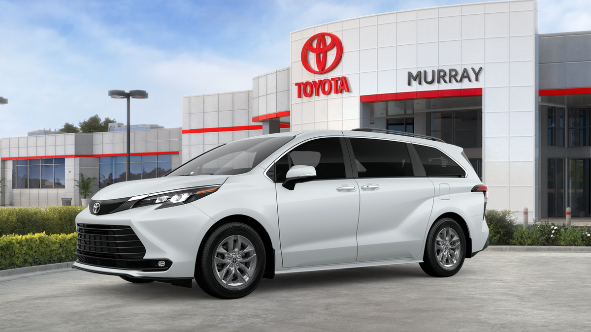 New 2026 Wind Chill Pearl <sup>1</sup> Toyota  XLE image 3
