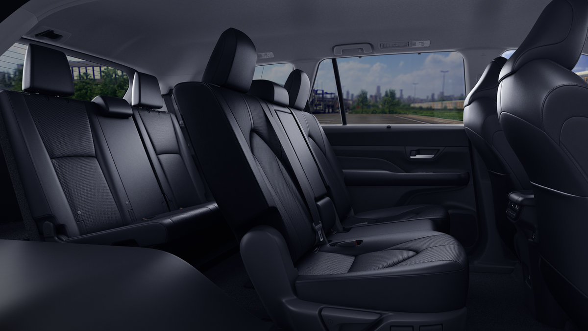 New 2026 Wind Chill Pearl <sup>1</sup> Toyota  Limited image 3