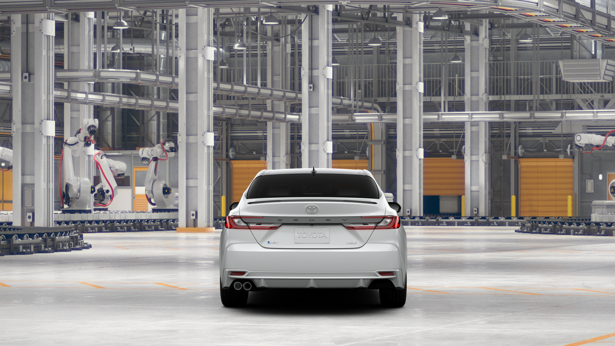 New 2026 Wind Chill Pearl with Midnight Black Metallic roof <sup>1</sup> Toyota  XSE image 10