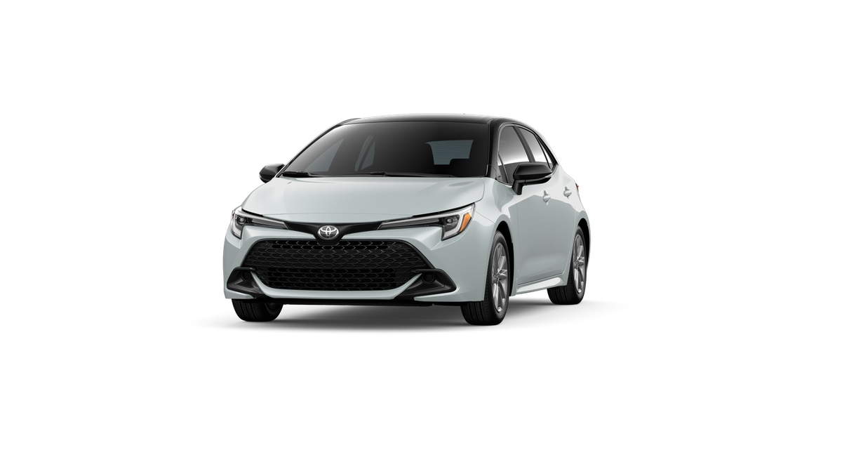 New 2026 Wind Chill Pearl with Midnight Black Metallic roof <sup>1</sup> Toyota  SE image 21
