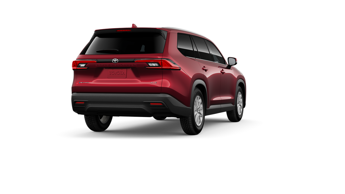 2026 Toyota Highlander Hybrid XLE photo 8