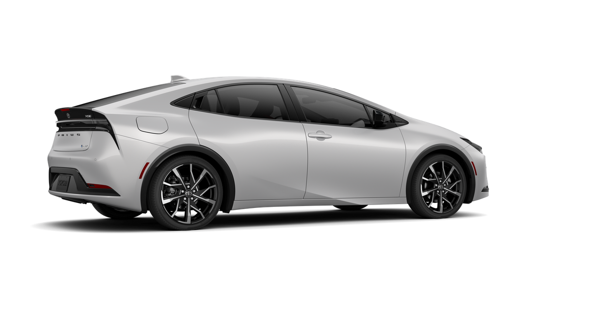 2026 Toyota Prius Plug-in Hybrid XSE - Photo 12