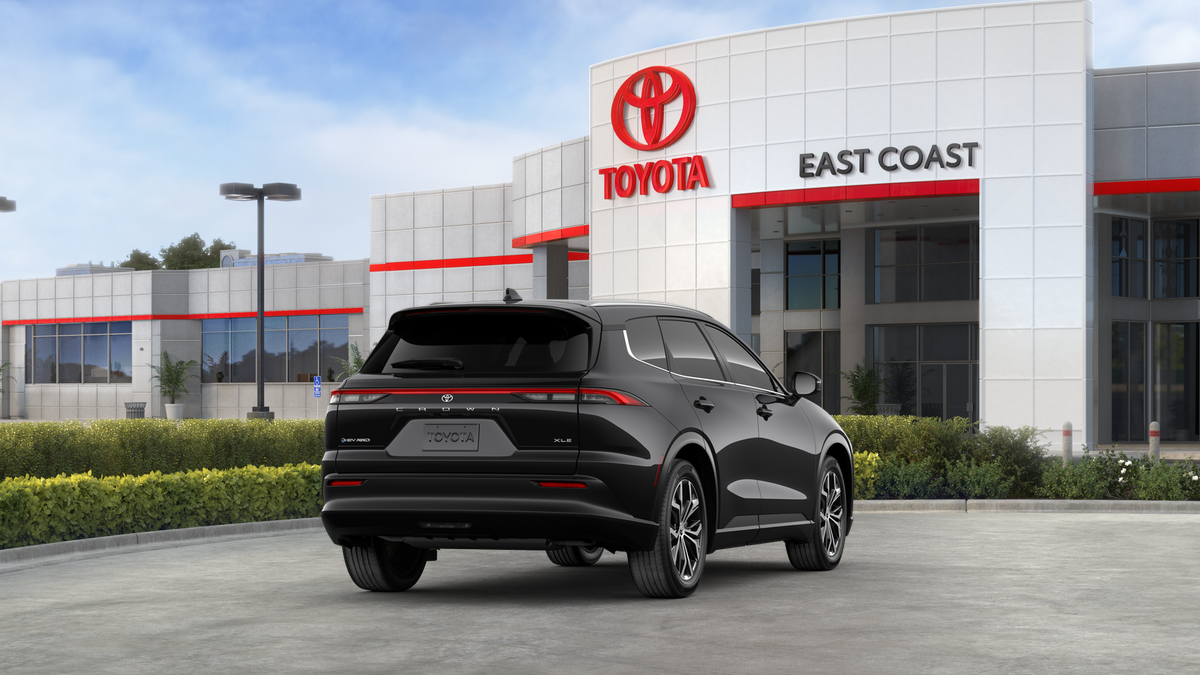 2025 Toyota Crown Signia XLE - Photo 64