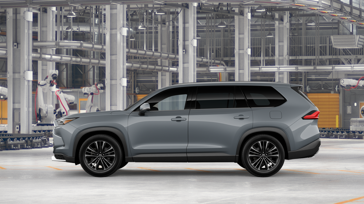 2026 Toyota Highlander Hybrid Platinum photo 4