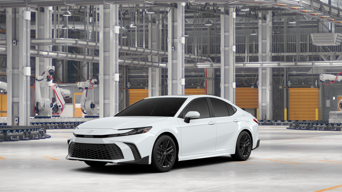 2026 Toyota Camry SE's photo