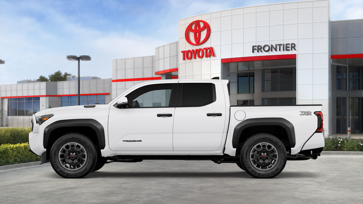 Tacoma TRD Off-Road i-FORCE MAX 2.4L 4-Cyl. Turbo Hybrid Powertrain 4-Wheel Drive 5-ft. bed Double Cab [3]