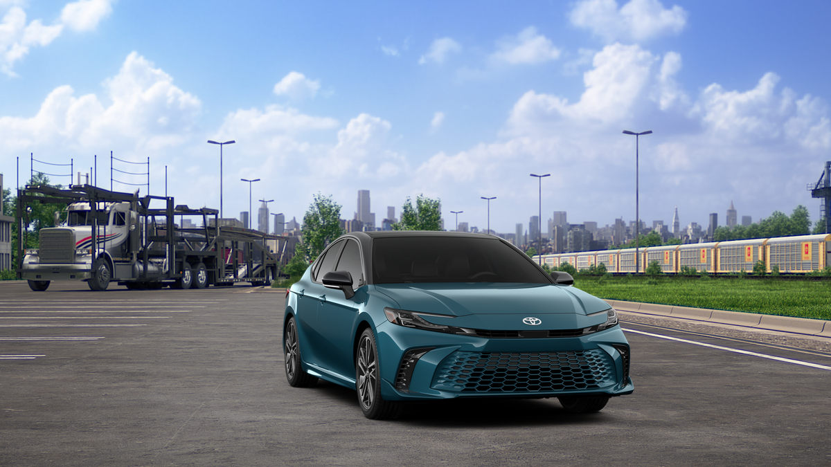 New 2026 Ocean Gem with Midnight Black Metallic roof <sup>1</sup> Toyota  XSE AWD image 18