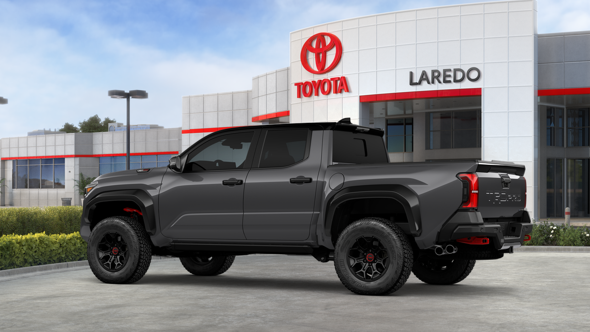 2025 Toyota Tacoma TRD Pro Double Cab photo 5