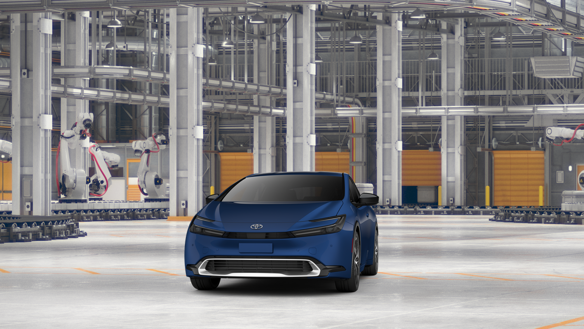 New 2027 Reservoir Blue Toyota  XLE AWD image 21