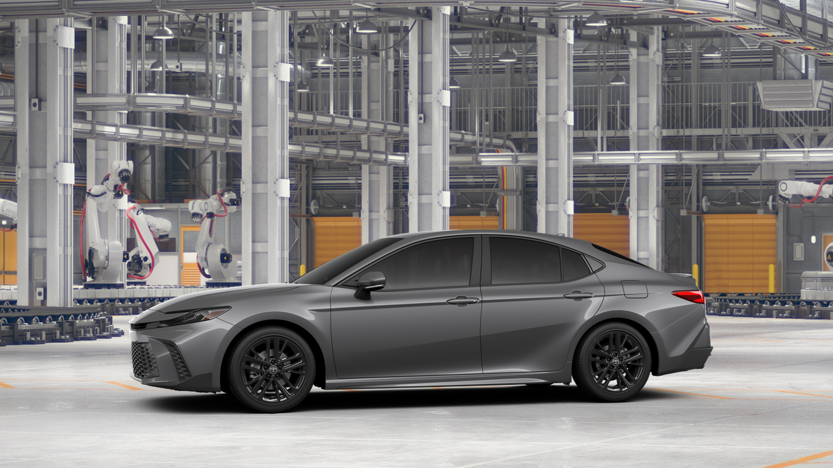 2026 Toyota Camry SE photo 5