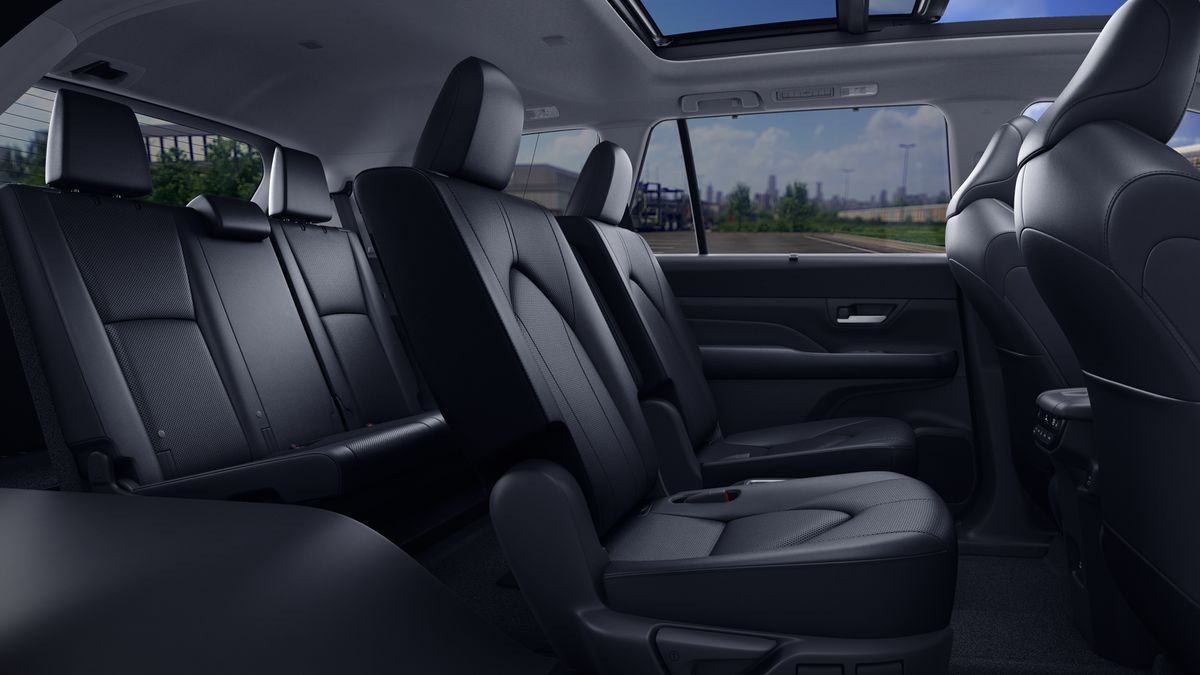 2026 Toyota Highlander Hybrid Limited photo 21