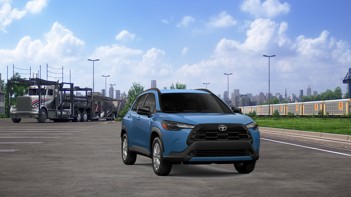 2026 Toyota Corolla Cross LE photo 13