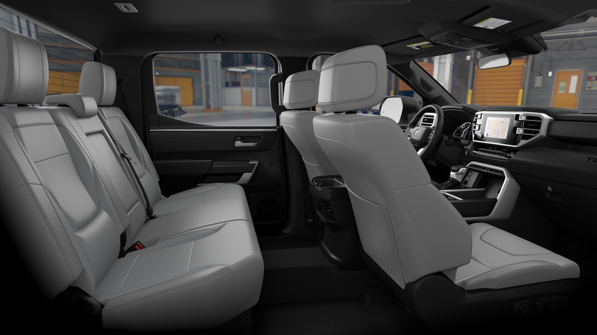 2026 Toyota Tundra SR5 CrewMax photo 21