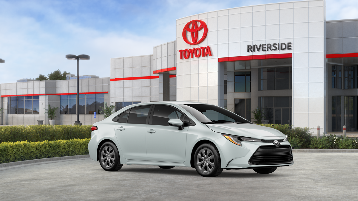 New 2026 Wind Chill Pearl <sup>1</sup> Toyota  LE image 16
