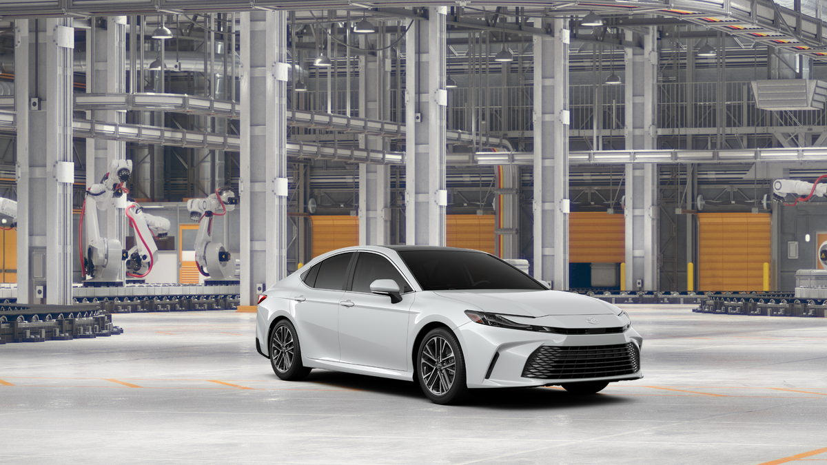 New 2027 Wind Chill Pearl <sup>1</sup> Toyota  XLE AWD image 25