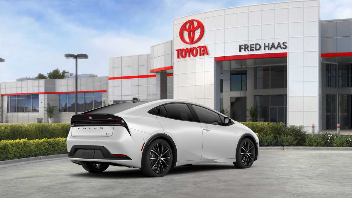 2026 Toyota Prius Limited photo 11