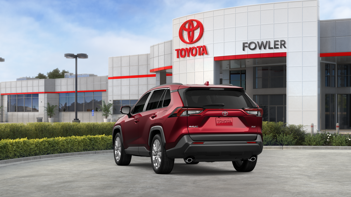 2025 Toyota RAV4 XLE Premium photo 4