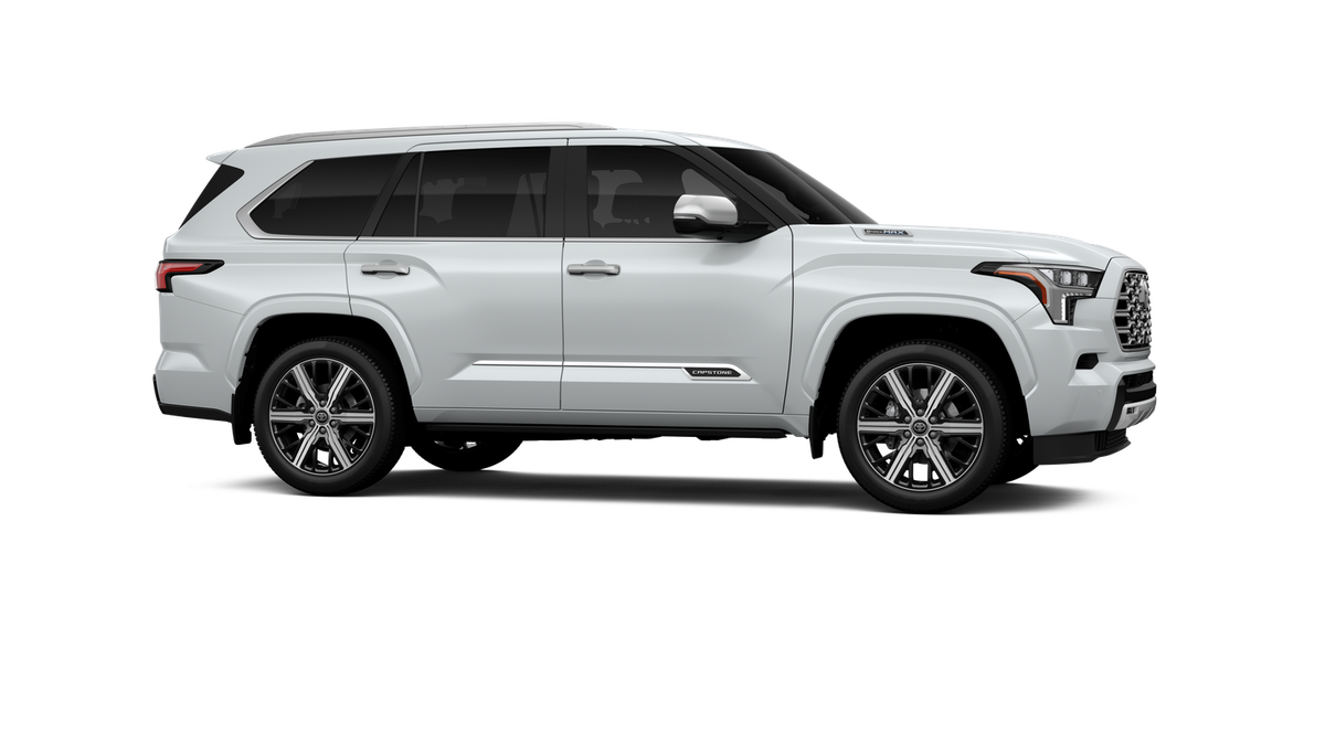 New 2026 Wind Chill Pearl <sup>1</sup> Toyota  Capstone image 15