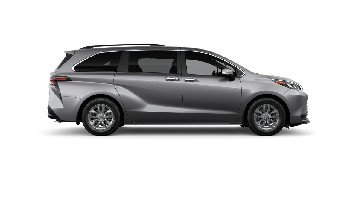 New 2026 Heavy Metal Toyota XLE image 12