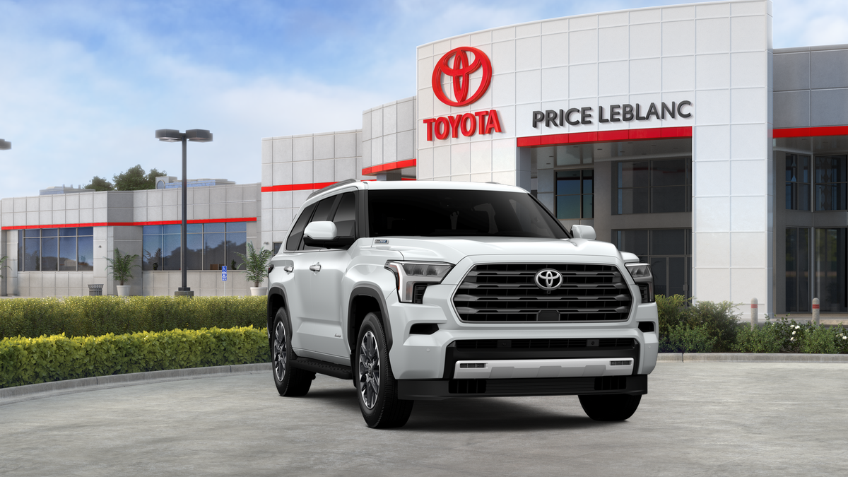 New 2026 Wind Chill Pearl <sup>1</sup> Toyota  Limited image 18